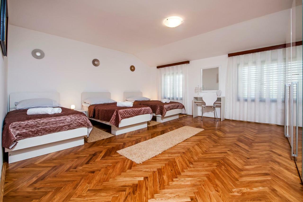 Apartment Valentina 罗维尼 外观 照片
